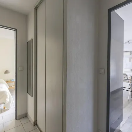 Superbe Appt Port Marianne, Parking Prive, 4 Personnes شقة *