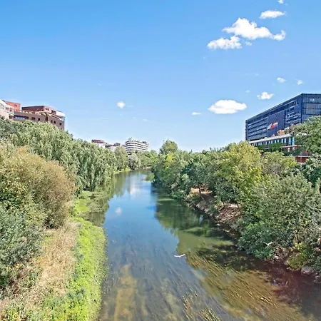 Apartment Superbe Appt Port Marianne, Parking Prive, 4 Personnes *